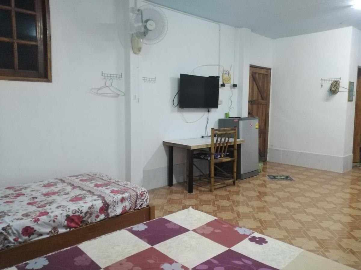 Cheap Sleep Apartment Phayao Exterior photo