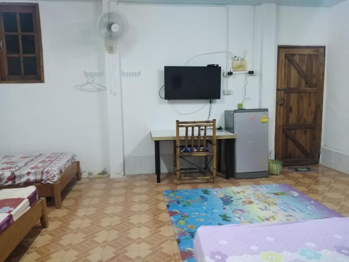 Cheap Sleep Apartment Phayao Exterior photo