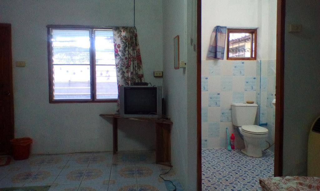 Cheap Sleep Apartment Phayao Exterior photo